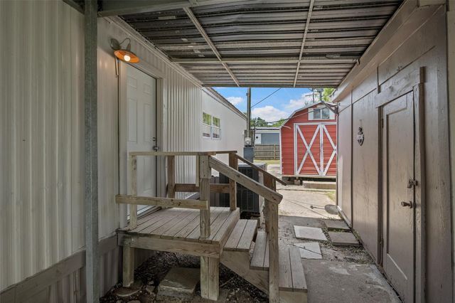 1202 Willow Lane, League City, TX 77573
