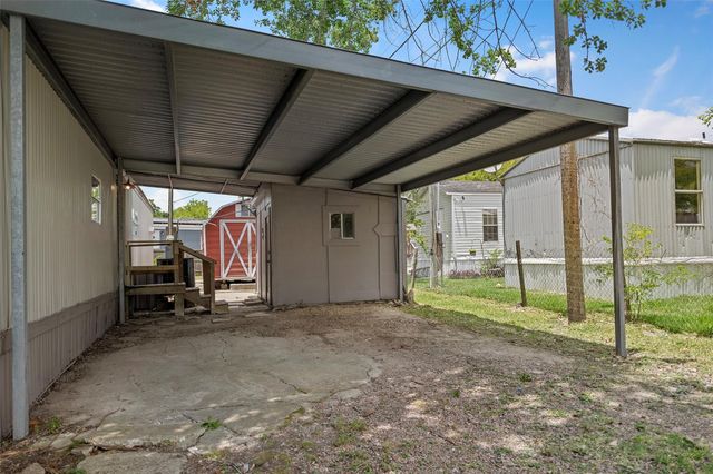 1202 Willow Lane, League City, TX 77573