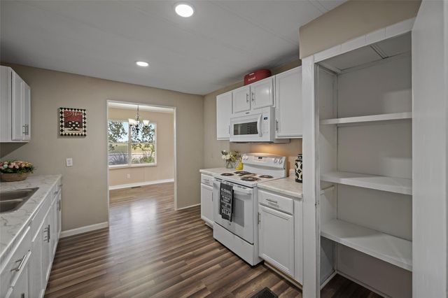 1202 Willow Lane, League City, TX 77573