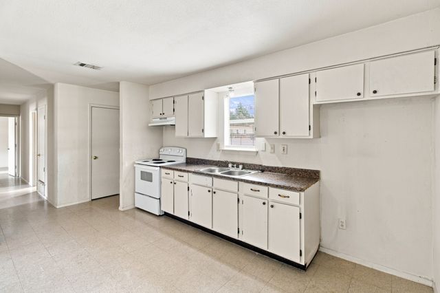 1572 Reef Drive, Pelican Bay, TX 76020