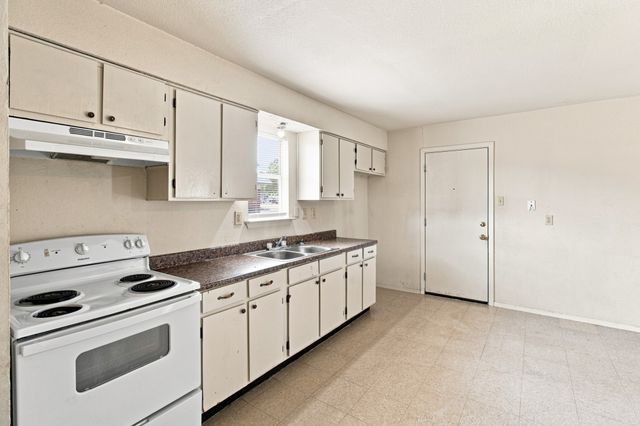 1572 Reef Drive, Pelican Bay, TX 76020
