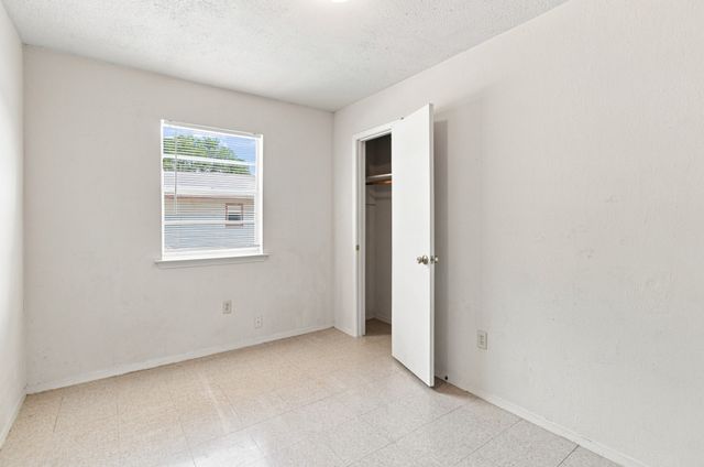1572 Reef Drive, Pelican Bay, TX 76020