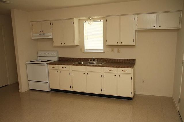 1572 Reef Drive, Pelican Bay, TX 76020