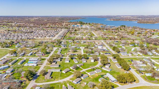 1572 Reef Drive, Pelican Bay, TX 76020