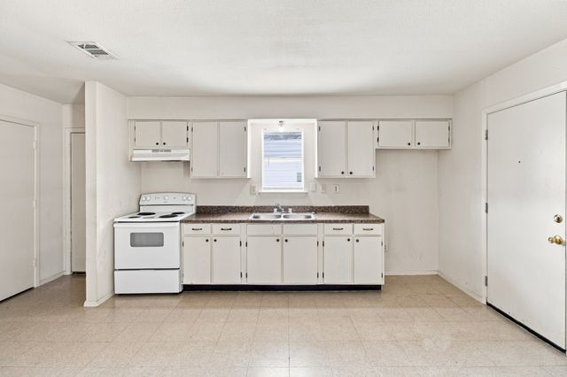 1572 Reef Drive, Pelican Bay, TX 76020