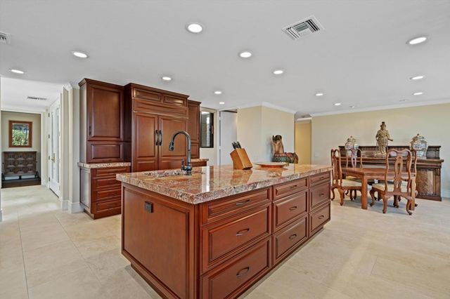 1 Mayfair Drive, Rancho Mirage, CA 92270