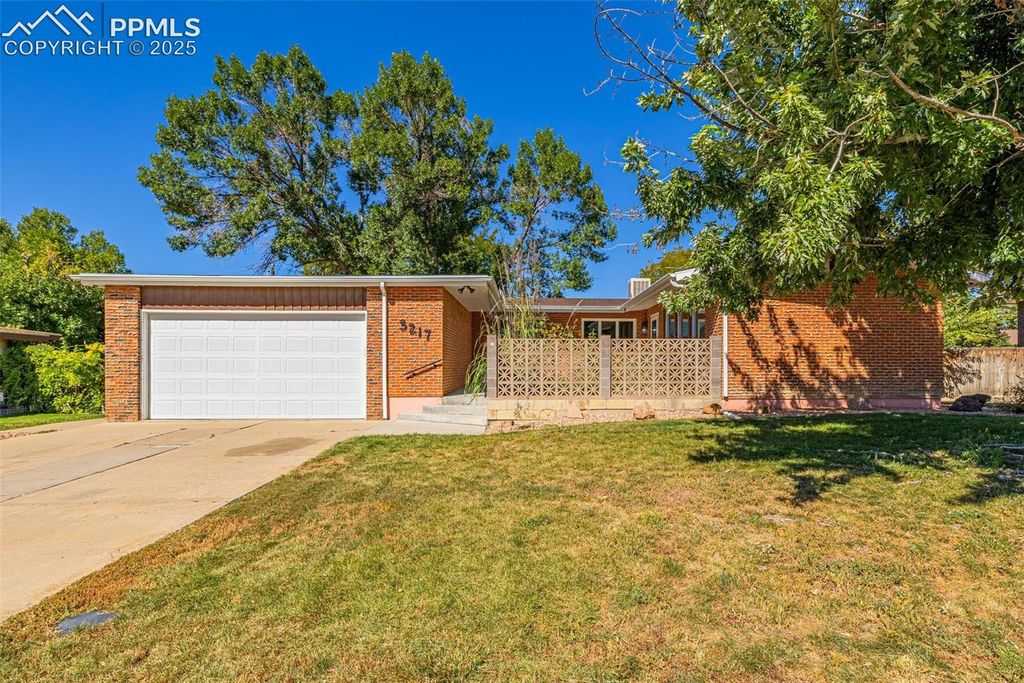 3217 Colfax Avenue, Pueblo, CO 81008 — exterior
