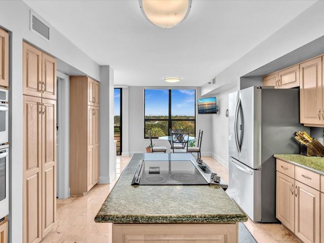 7201 Promenade Drive 602, Boca Raton, FL 33433