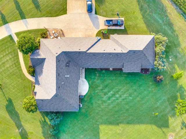 158 Whispering Winds Drive, Gunter, TX 75058