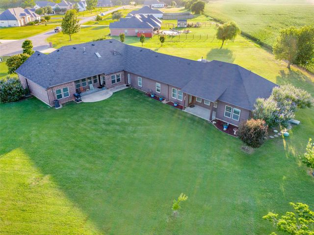 158 Whispering Winds Drive, Gunter, TX 75058