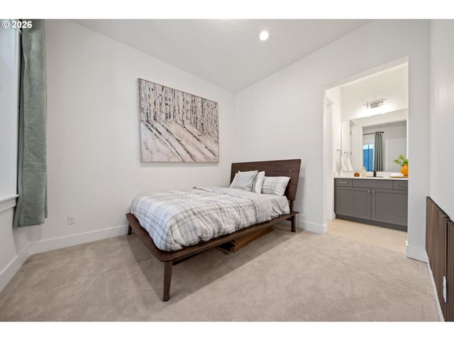 12904 Nw 30TH Ave, Vancouver, WA 98685