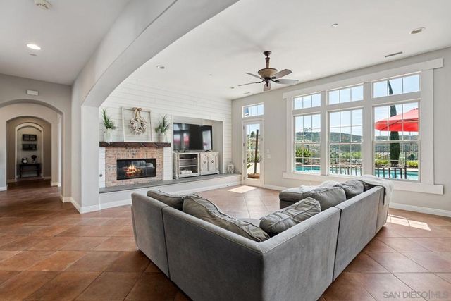 11423 Olive Knoll Court, San Diego, CA 92131
