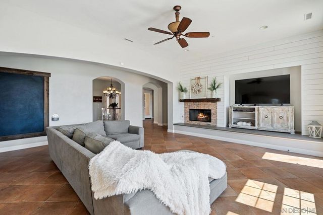 11423 Olive Knoll Court, San Diego, CA 92131