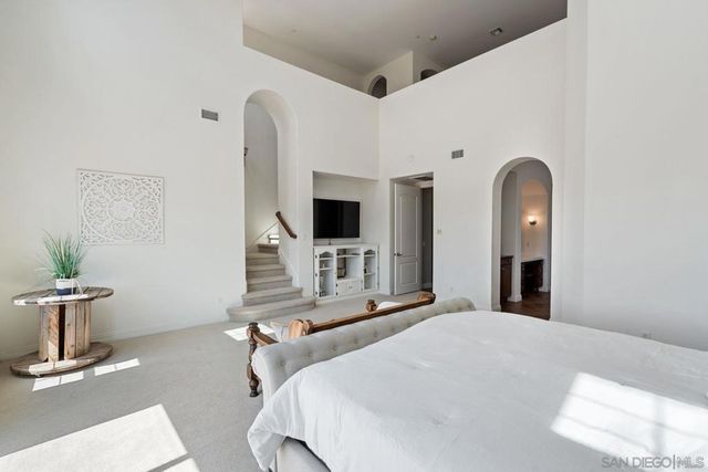 11423 Olive Knoll Court, San Diego, CA 92131