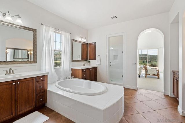 11423 Olive Knoll Court, San Diego, CA 92131
