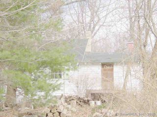 19 Candle Hill Road, New Fairfield, CT 06812