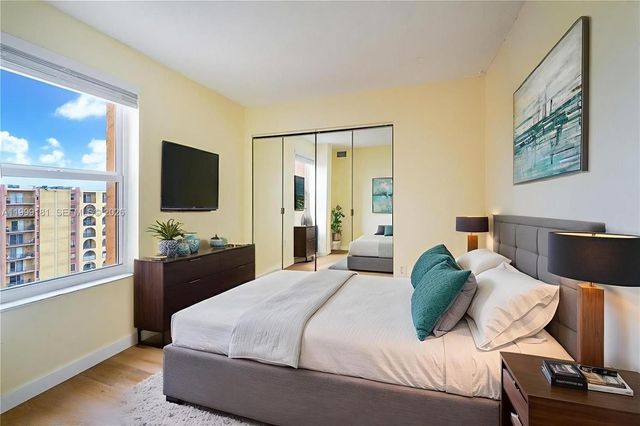 4801 NW 7th St 803-16, Miami, FL 33126