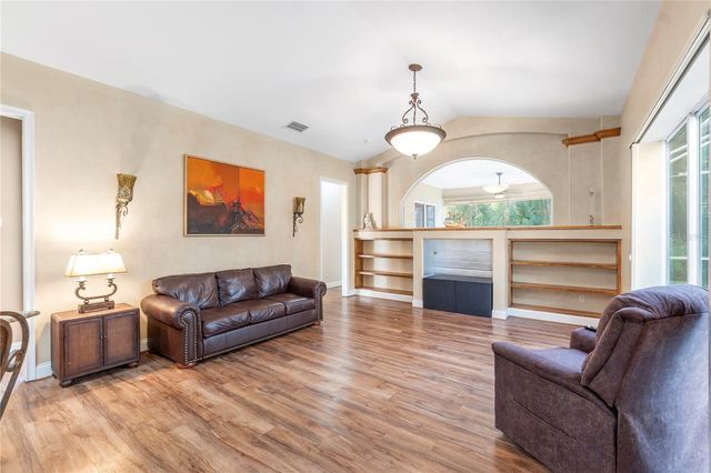 8882 BLOOMFIELD BOULEVARD, Sarasota, FL 34238