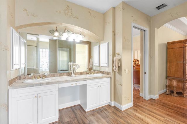 8882 BLOOMFIELD BOULEVARD, Sarasota, FL 34238