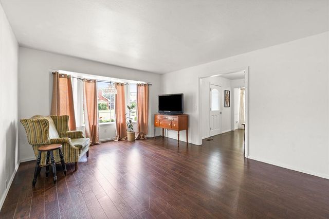 11604 N Victoria Drive, Oklahoma City, OK 73120