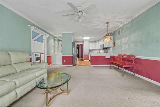 1007 Kings Arms Court, High Point, NC 27262