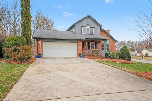 1007 Kings Arms Court, High Point, NC 27262