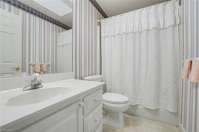 1007 Kings Arms Court, High Point, NC 27262