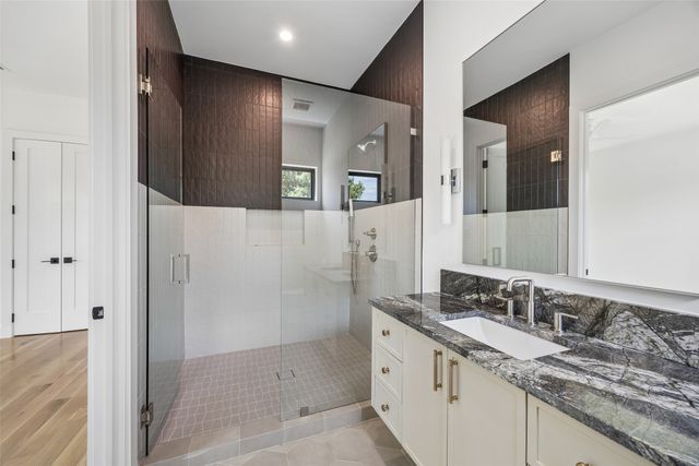 3807 Pallos Verdas Drive, Dallas, TX 75229