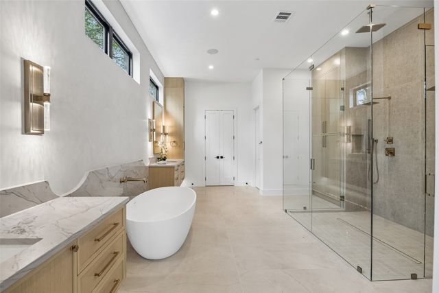 3807 Pallos Verdas Drive, Dallas, TX 75229
