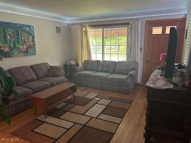 4271 W 162nd Street, Cleveland, OH 44135
