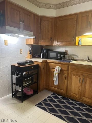 4271 W 162nd Street, Cleveland, OH 44135
