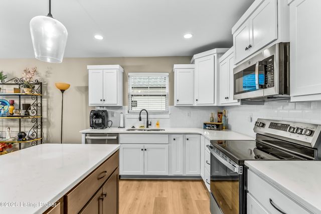 7910 Cultivator Ct, Louisville, KY 40291