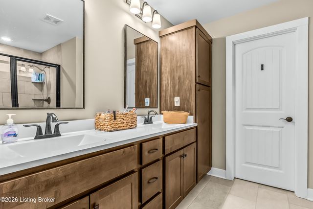 7910 Cultivator Ct, Louisville, KY 40291