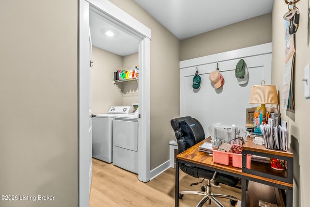 7910 Cultivator Ct, Louisville, KY 40291