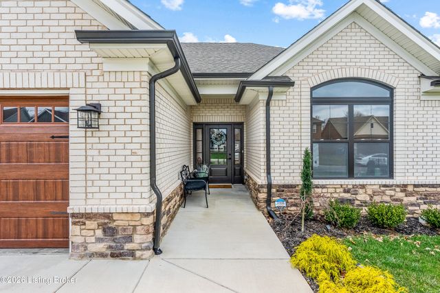 7910 Cultivator Ct, Louisville, KY 40291