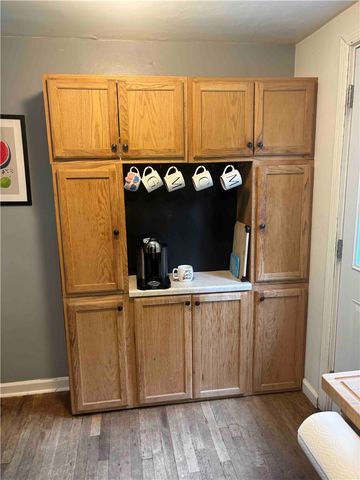 85 Adams Dr, Upper St Clair, PA 15241