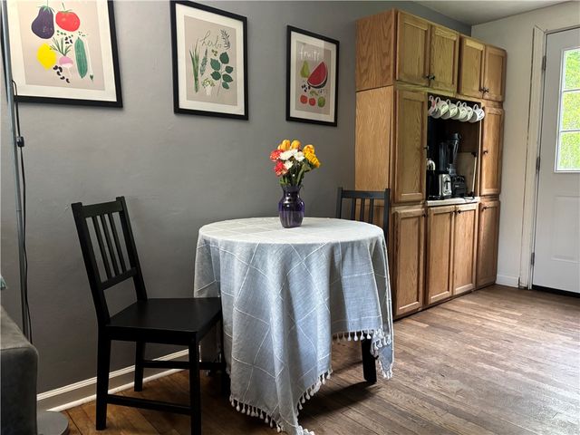 85 Adams Dr, Upper St Clair, PA 15241