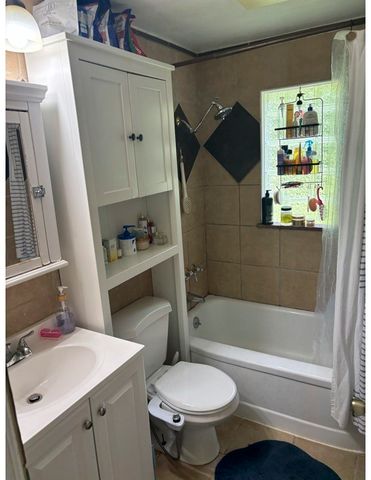 85 Adams Dr, Upper St Clair, PA 15241