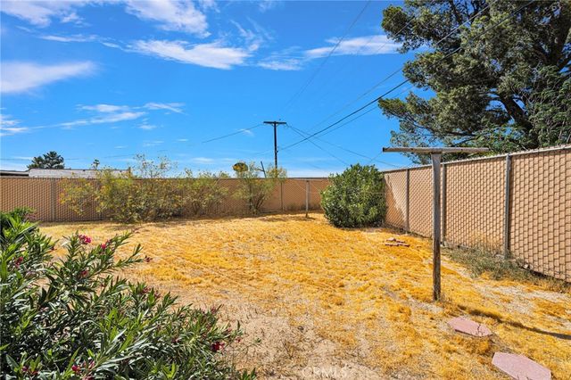 2567 Perth Court, Barstow, CA 92311