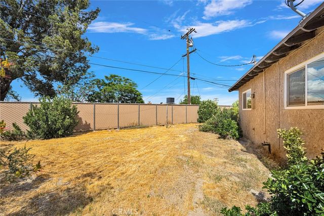 2567 Perth Court, Barstow, CA 92311