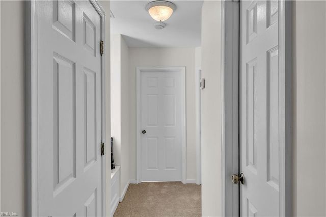 1700 Dandy Loop RD, Yorktown, VA 23692