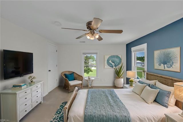 1700 Dandy Loop RD, Yorktown, VA 23692