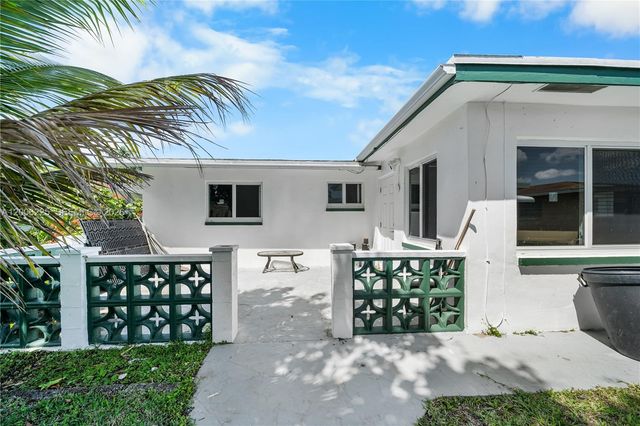 4402 NW 44th Ave, Tamarac, FL 33319