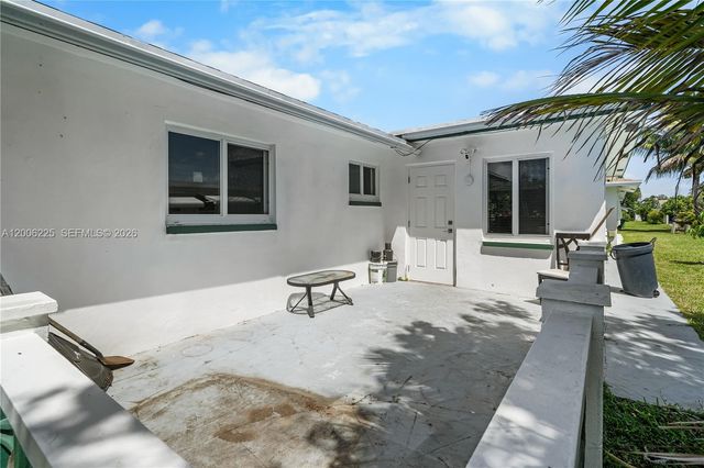 4402 NW 44th Ave, Tamarac, FL 33319