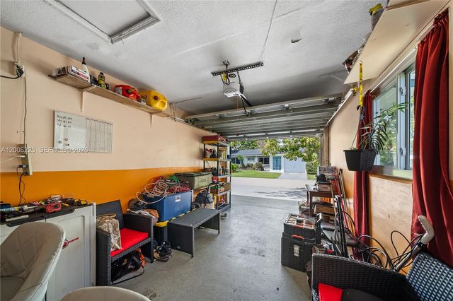 4402 NW 44th Ave, Tamarac, FL 33319