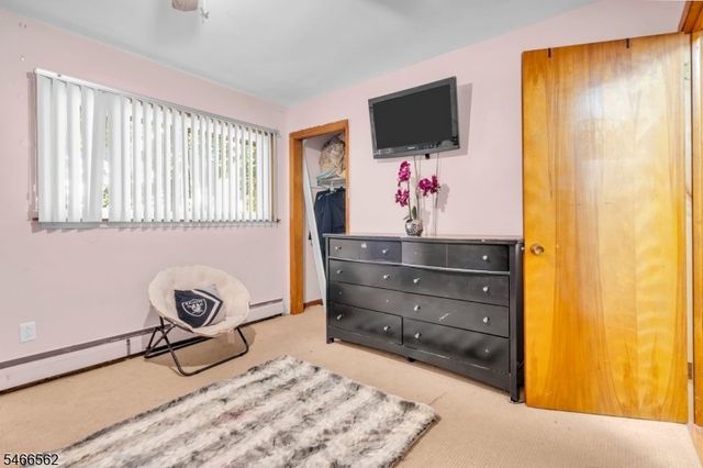58 Arden St, Franklin Twp., NJ 08873
