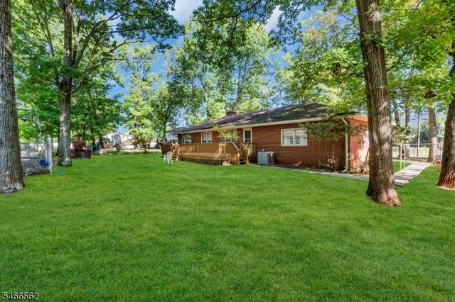 58 Arden St, Franklin Twp., NJ 08873