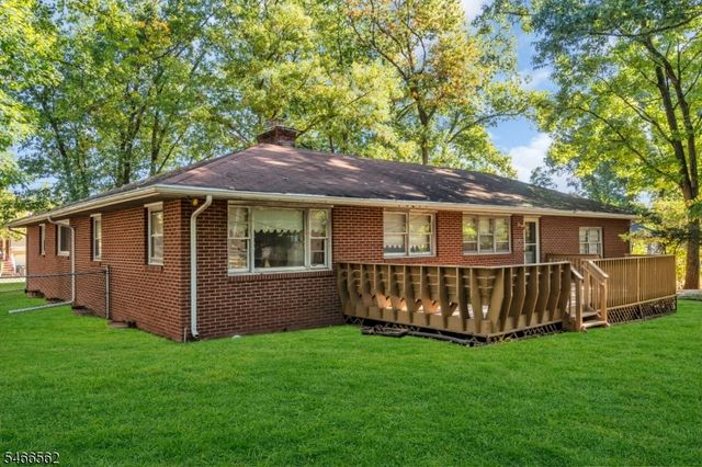 58 Arden St, Franklin Twp., NJ 08873