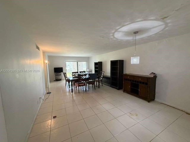 3280 Spanish Moss Ter 110, Lauderhill, FL 33319