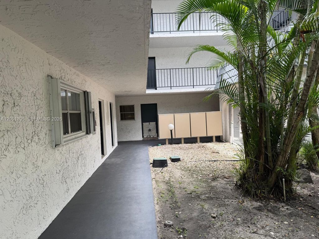 3280 Spanish Moss Ter 110, Lauderhill, FL 33319